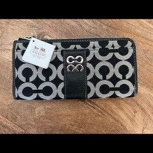 Coach Wallet NWT!